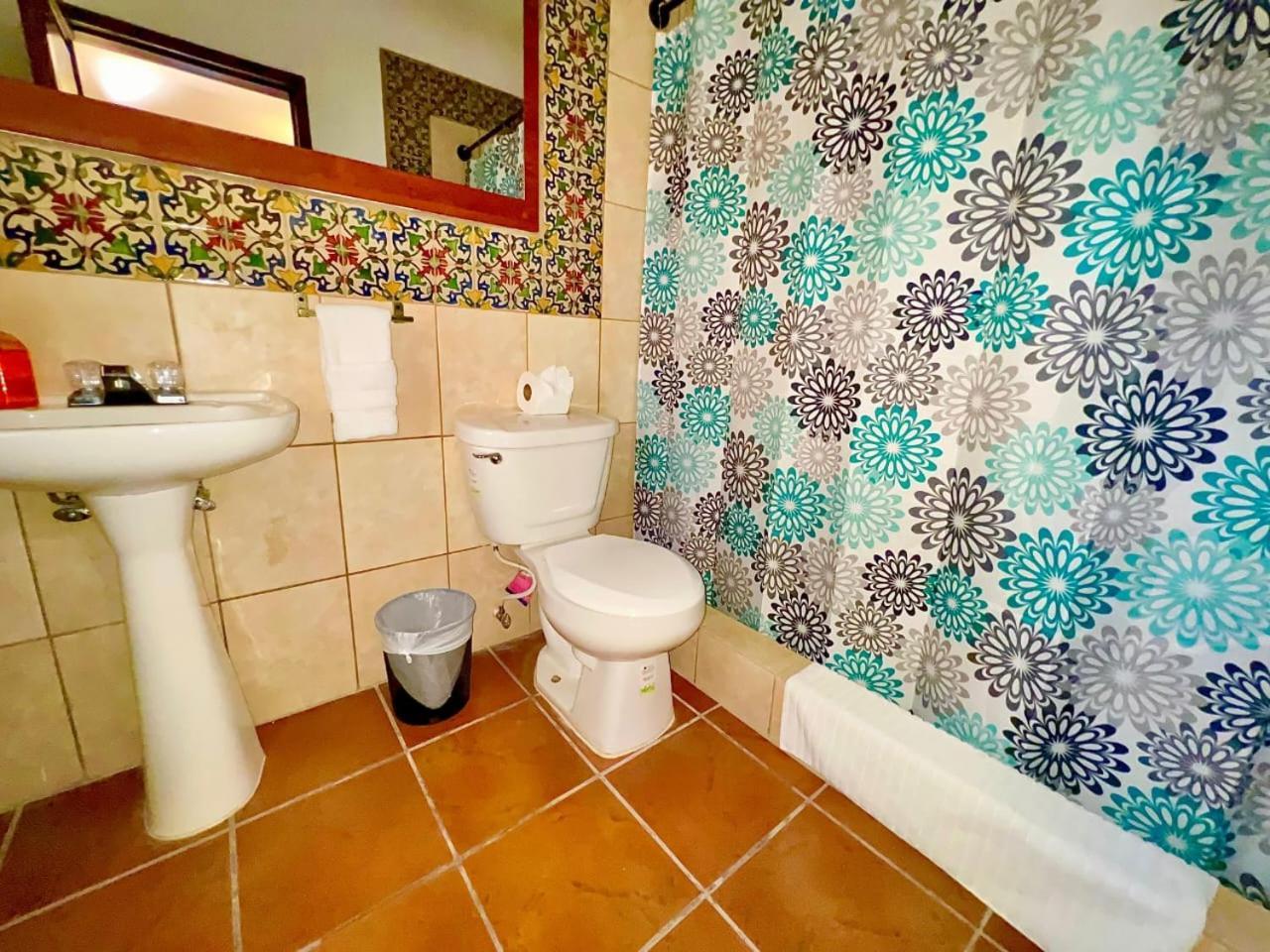 Hotel Posada Casa Santorini 危地马拉安地瓜 外观 照片